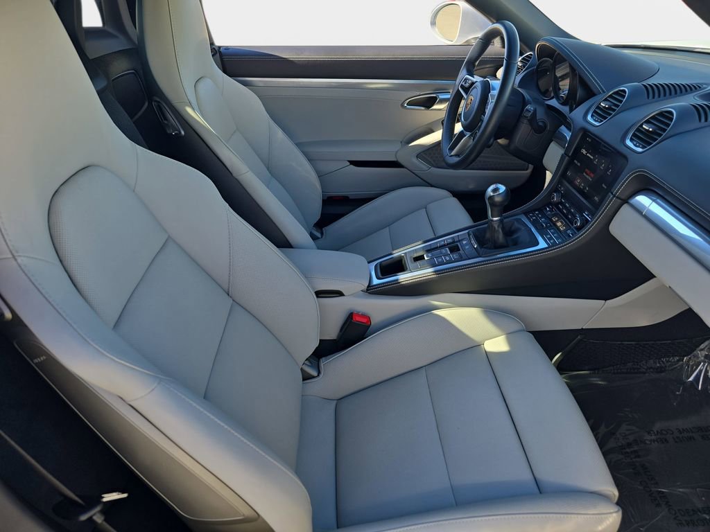 Used 2024 Porsche 718 Boxster S image 12