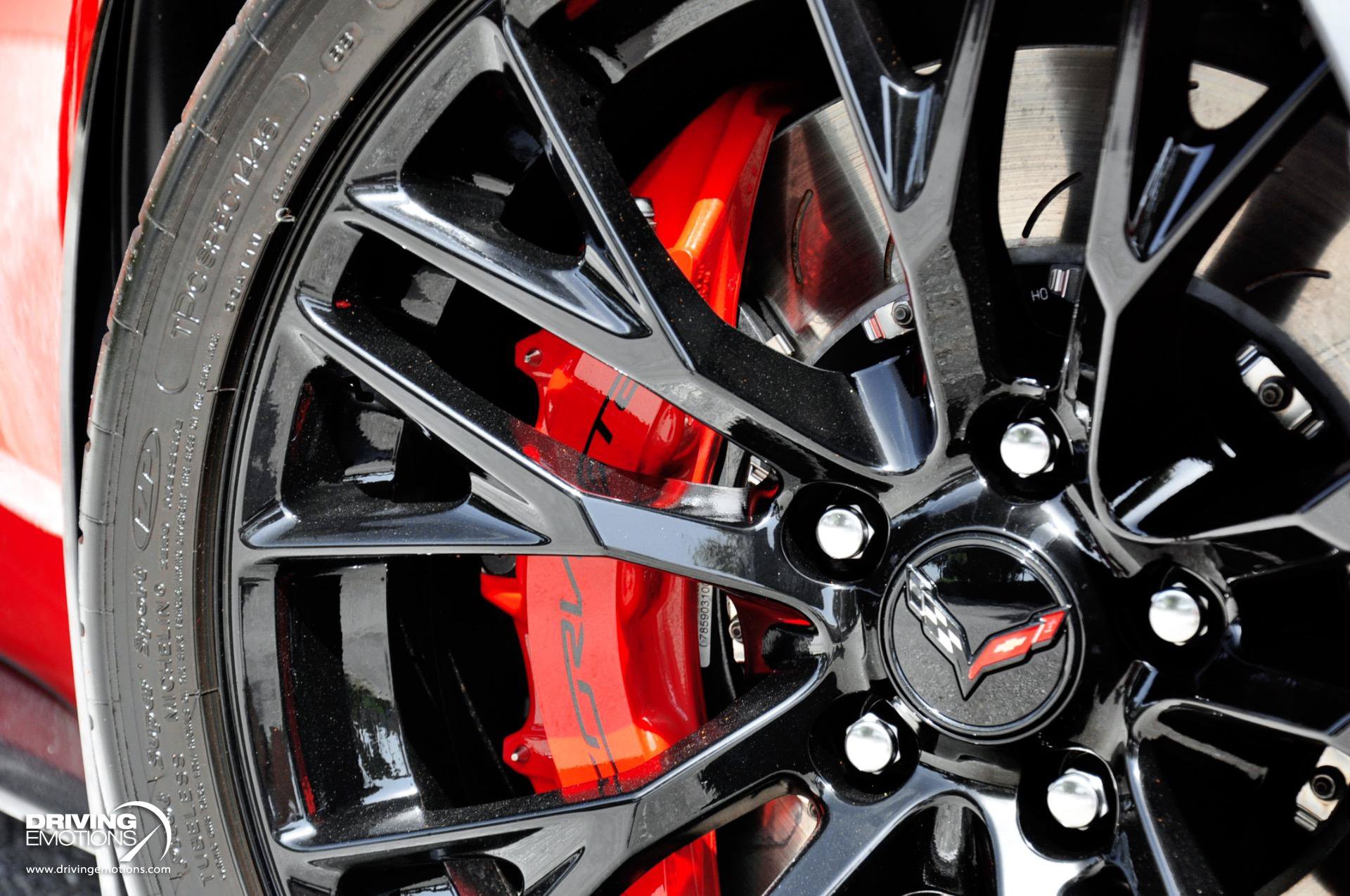 Used 2019 Chevrolet Corvette Z06 RWD image 11