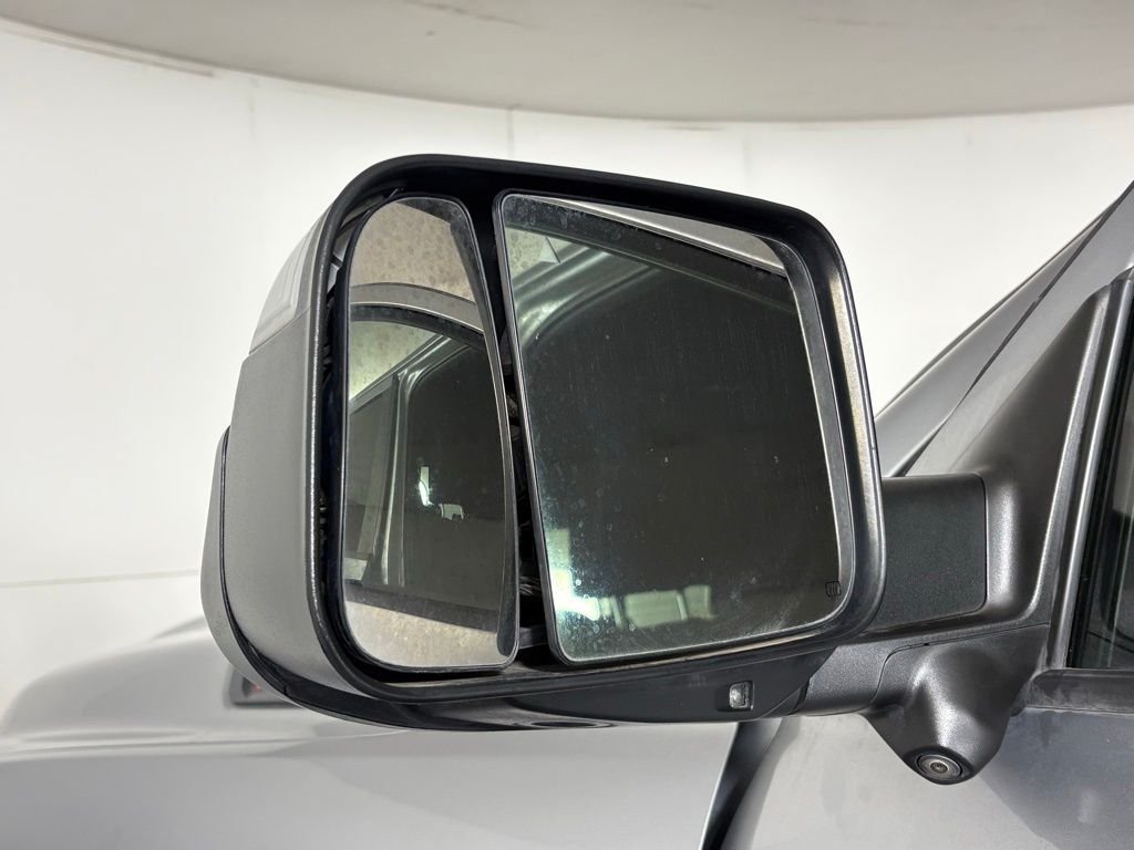 Used 2020 RAM 2500 Laramie w/ Night Edition AWD/4WD image 13