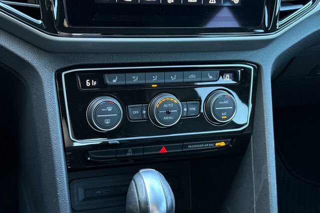 Certified 2023 Volkswagen Atlas Cross Sport SE w/ Black Wheel Package image 20