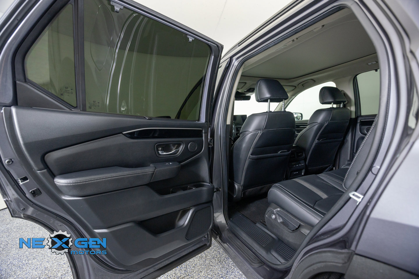 Used 2025 Honda Pilot Touring image 25