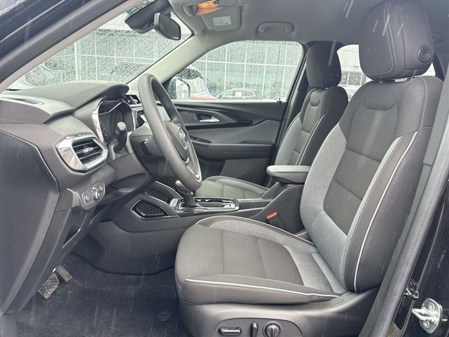 Certified 2023 Chevrolet TrailBlazer LT w/ Convenience Package FWD image 22