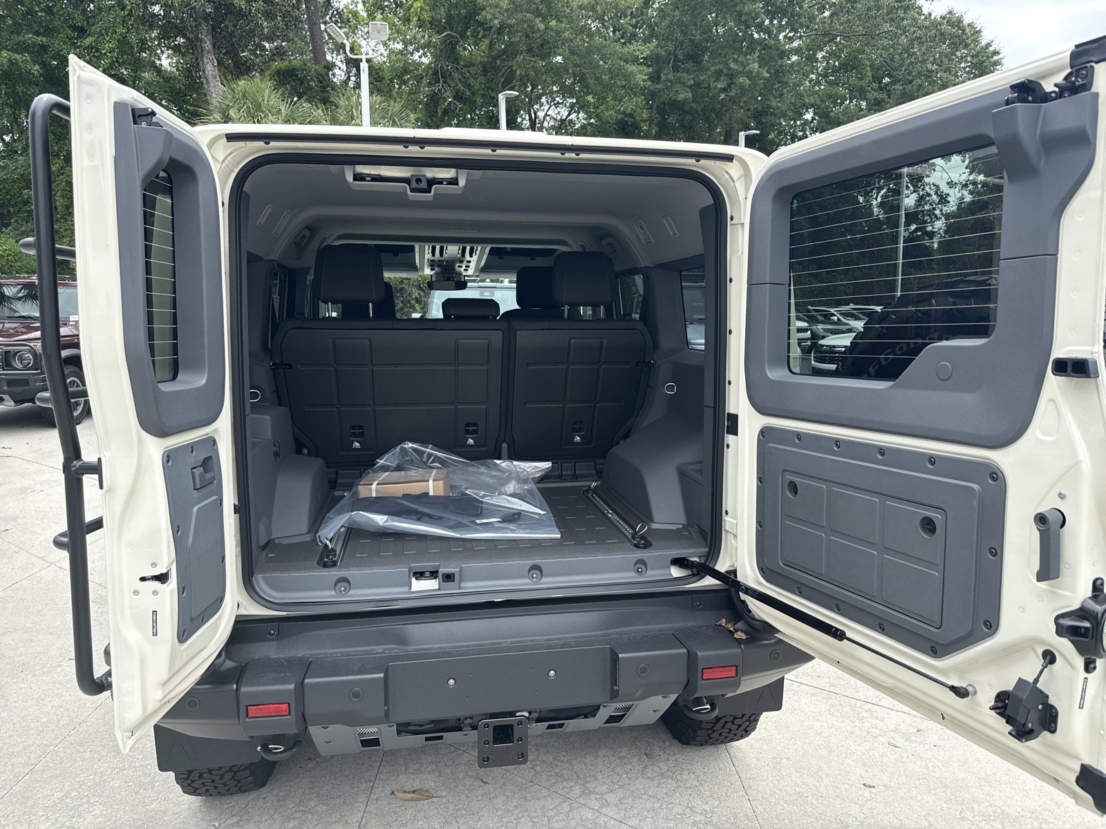 New 2026 INEOS Grenadier Station Wagon AWD/4WD image 28