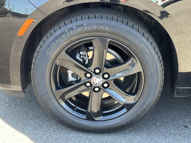 Used 2023 Buick Enclave Essence w/ Sport Touring Edition AWD/4WD image 8