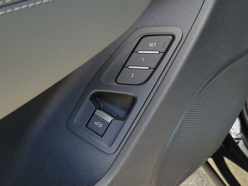 New 2026 Audi Q3 quattro 2.0T AWD/4WD image 19