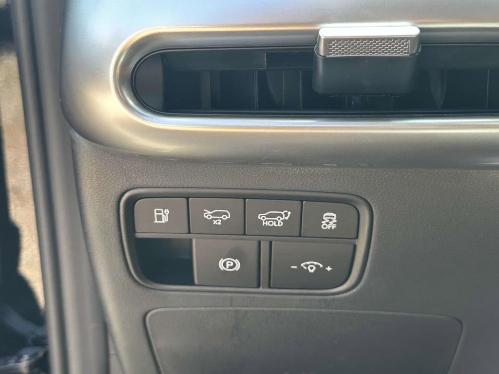 New 2026 Hyundai Ioniq 9 SE AWD/4WD image 18