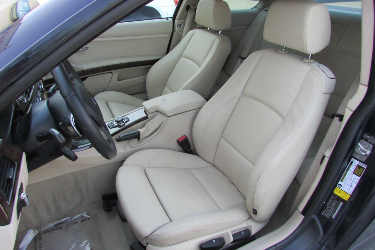 Used 2010 BMW 328i Coupe image 15