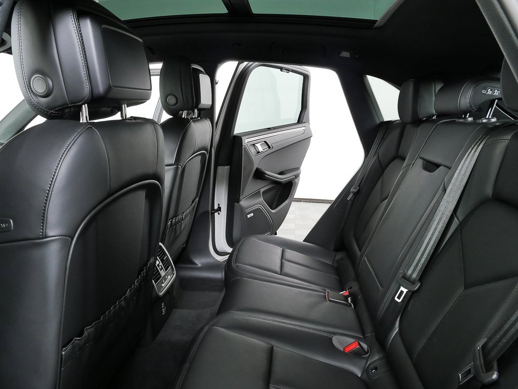 New 2026 Porsche Macan S image 22