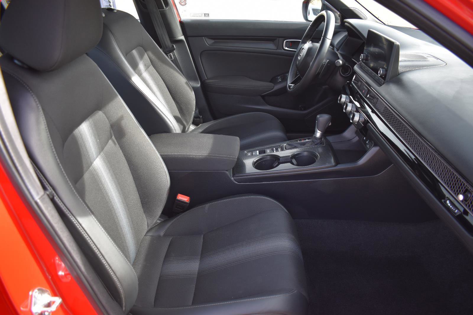 Used 2025 Honda Civic Sport image 14