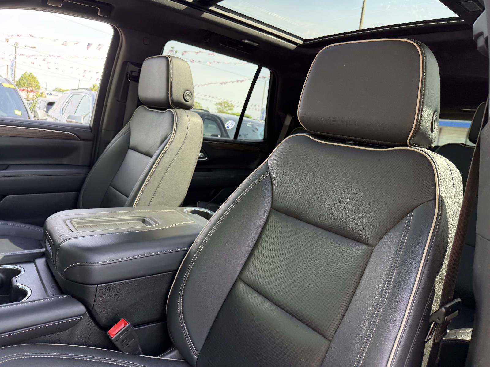 Used 2023 Chevrolet Tahoe Premier AWD/4WD image 10