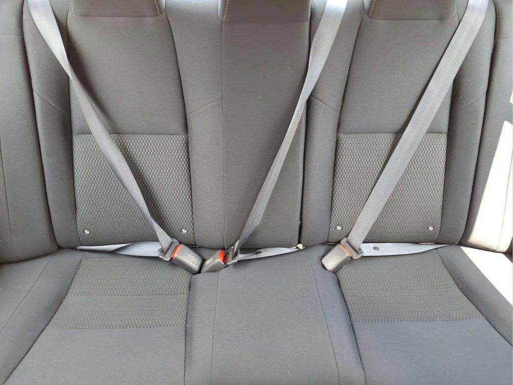 Used 2022 Nissan Sentra S FWD image 17