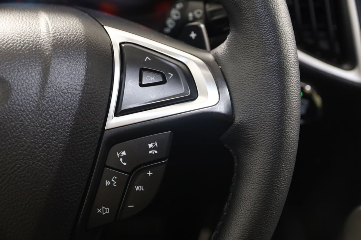 Used 2024 Ford Edge SEL w/ Convenience Package AWD/4WD image 32