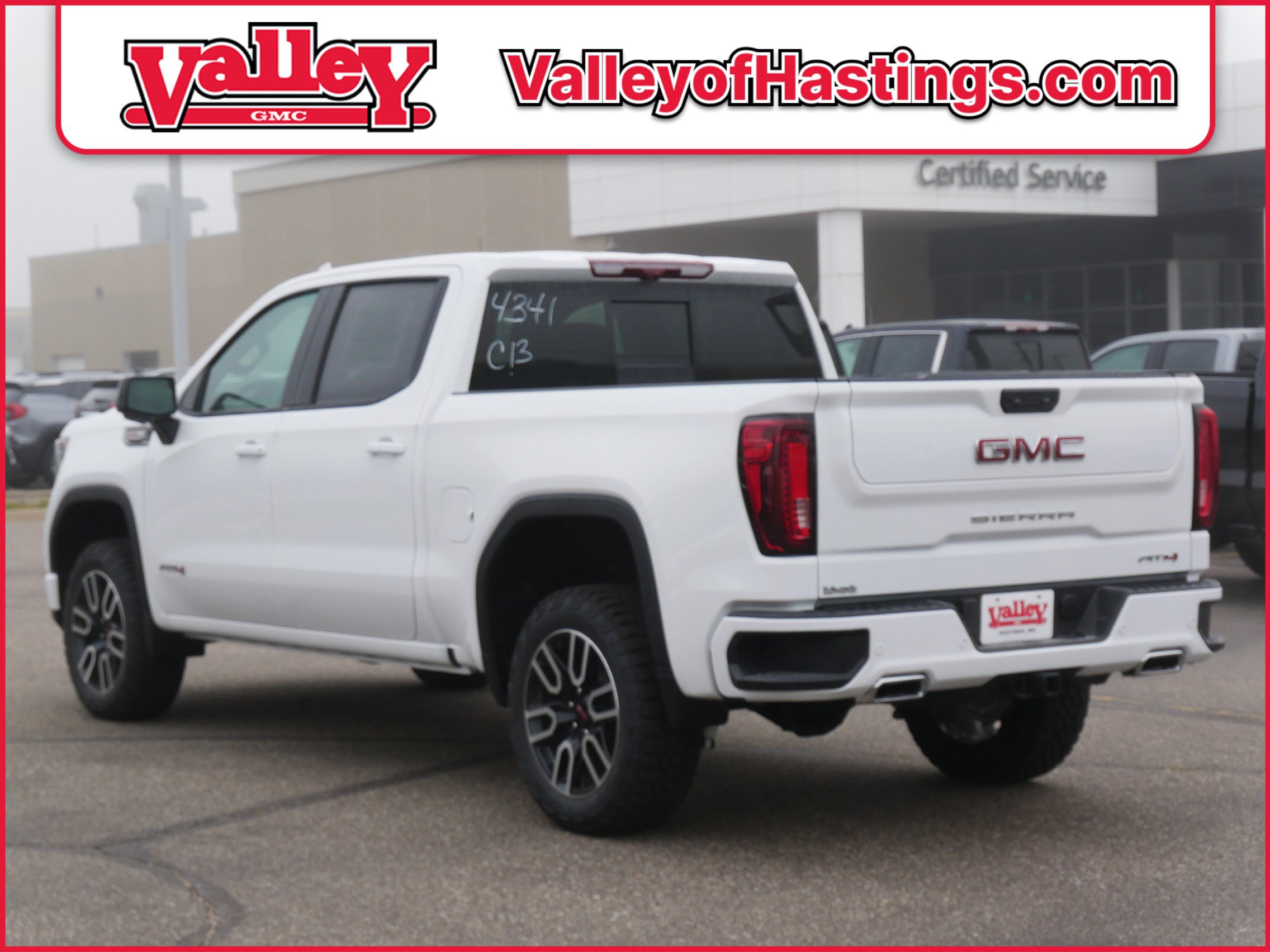 New 2026 GMC Sierra 1500 AT4 w/ Technology Package image 3