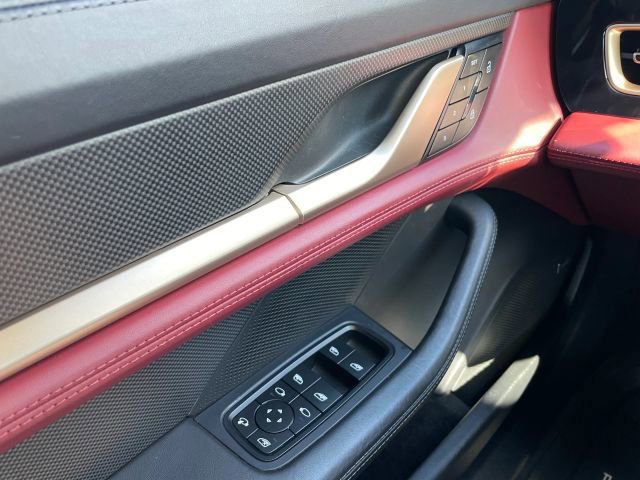 Used 2023 Porsche Taycan GTS image 28