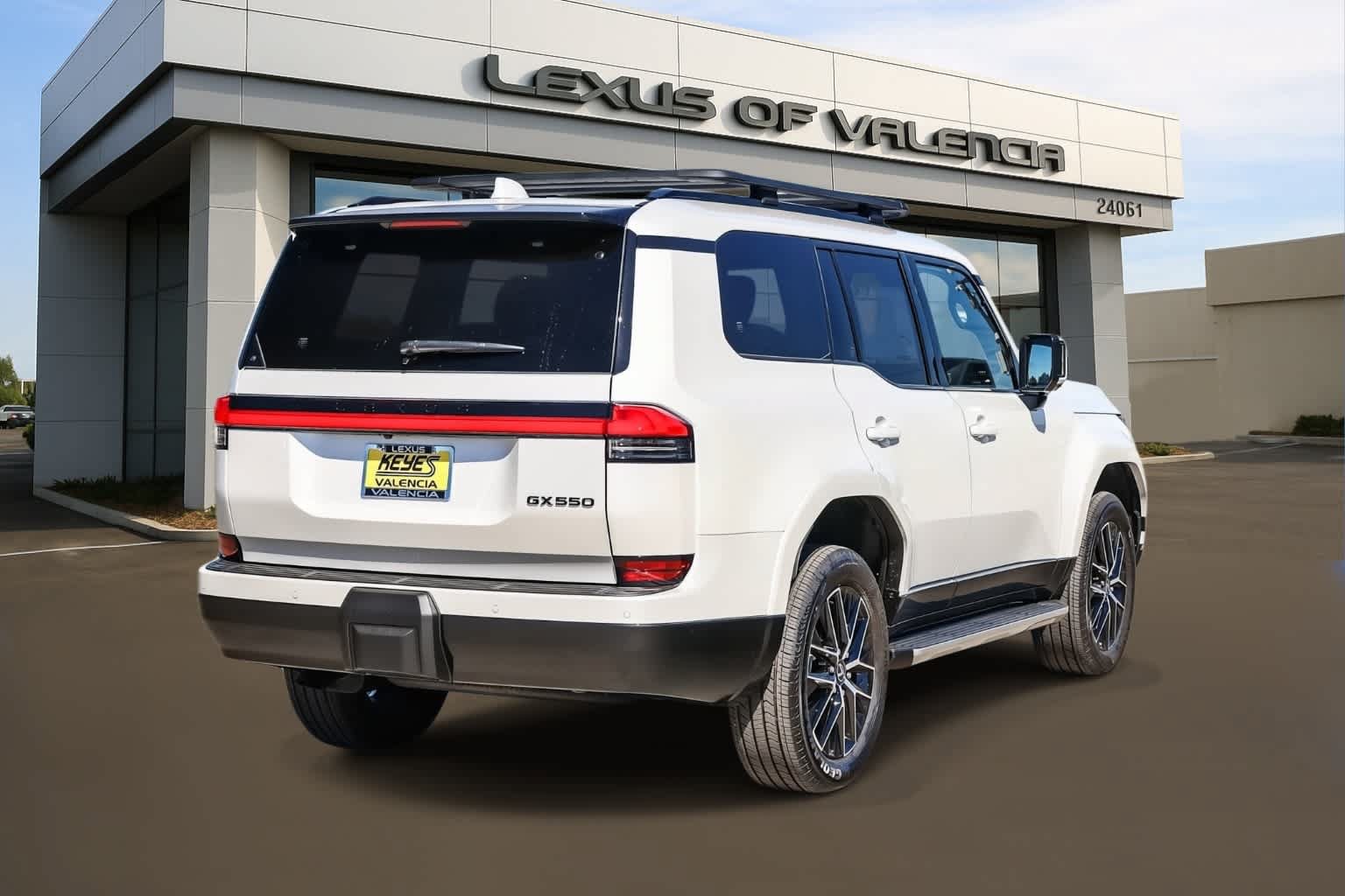 New 2026 Lexus GX 550 w/ Accessory Package (2T) AWD/4WD image 4