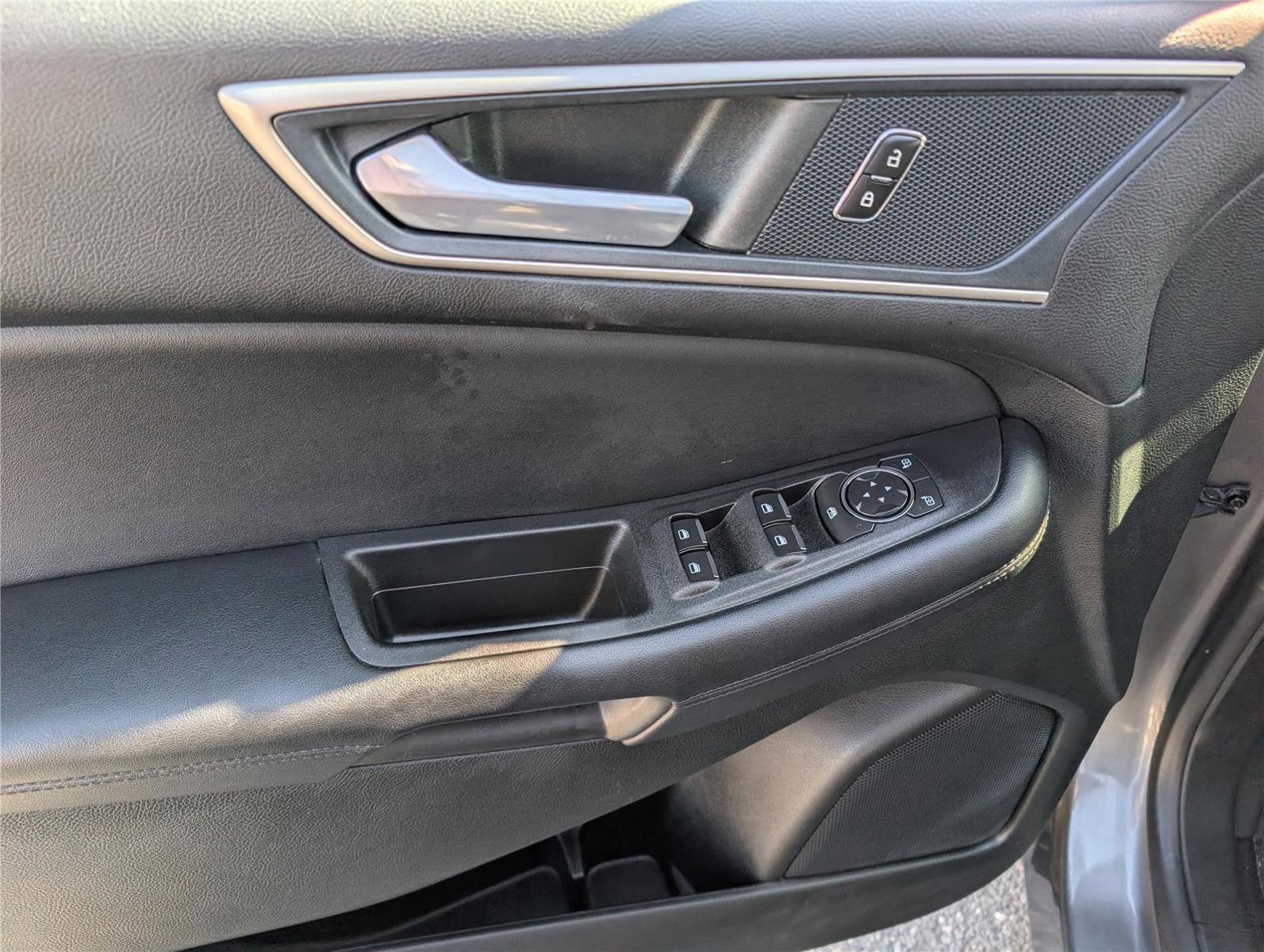 Used 2022 Ford Edge SEL w/ Convenience Package image 20