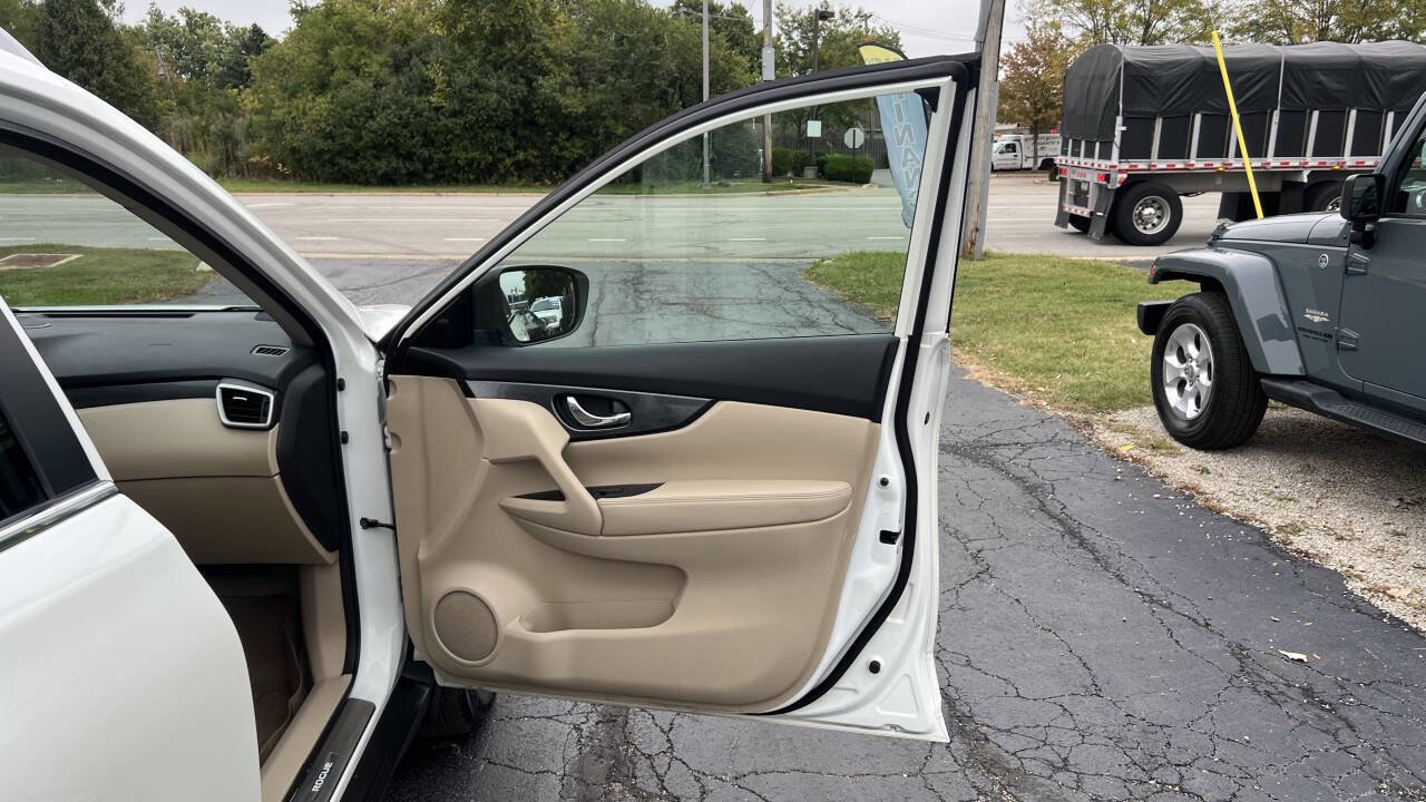 Used 2015 Nissan Rogue SL w/ SL Premium Package image 32