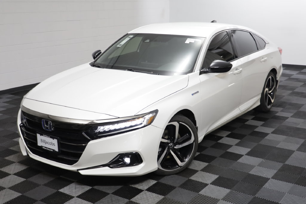 Used 2022 Honda Accord Sport image 2