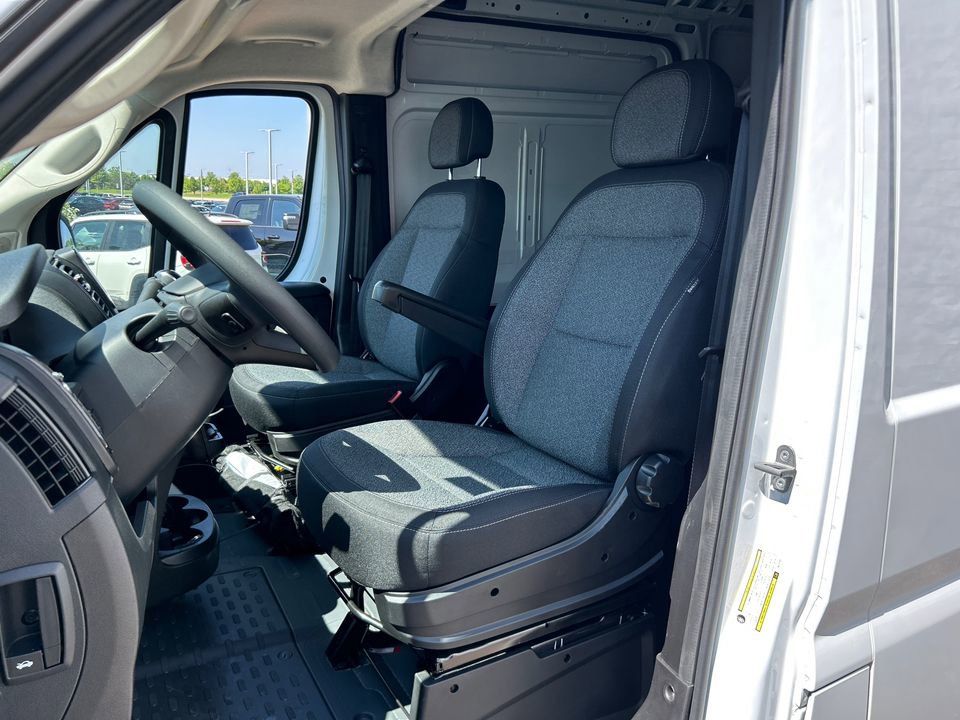New 2024 RAM ProMaster 2500 w/ Convenience Group image 15