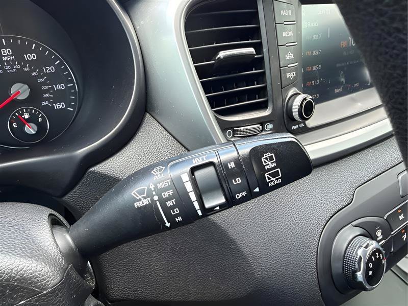 Used 2020 Kia Sorento FWD V6 image 52