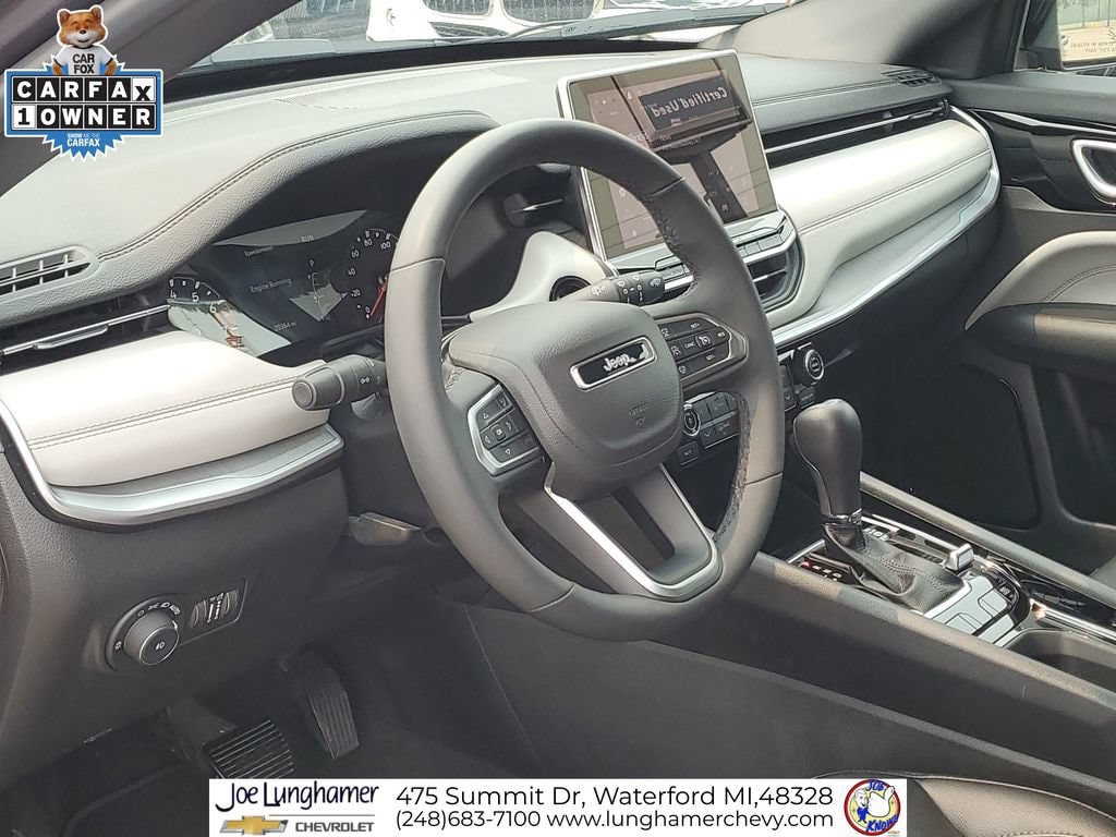 Used 2024 Jeep Compass Limited AWD/4WD image 11
