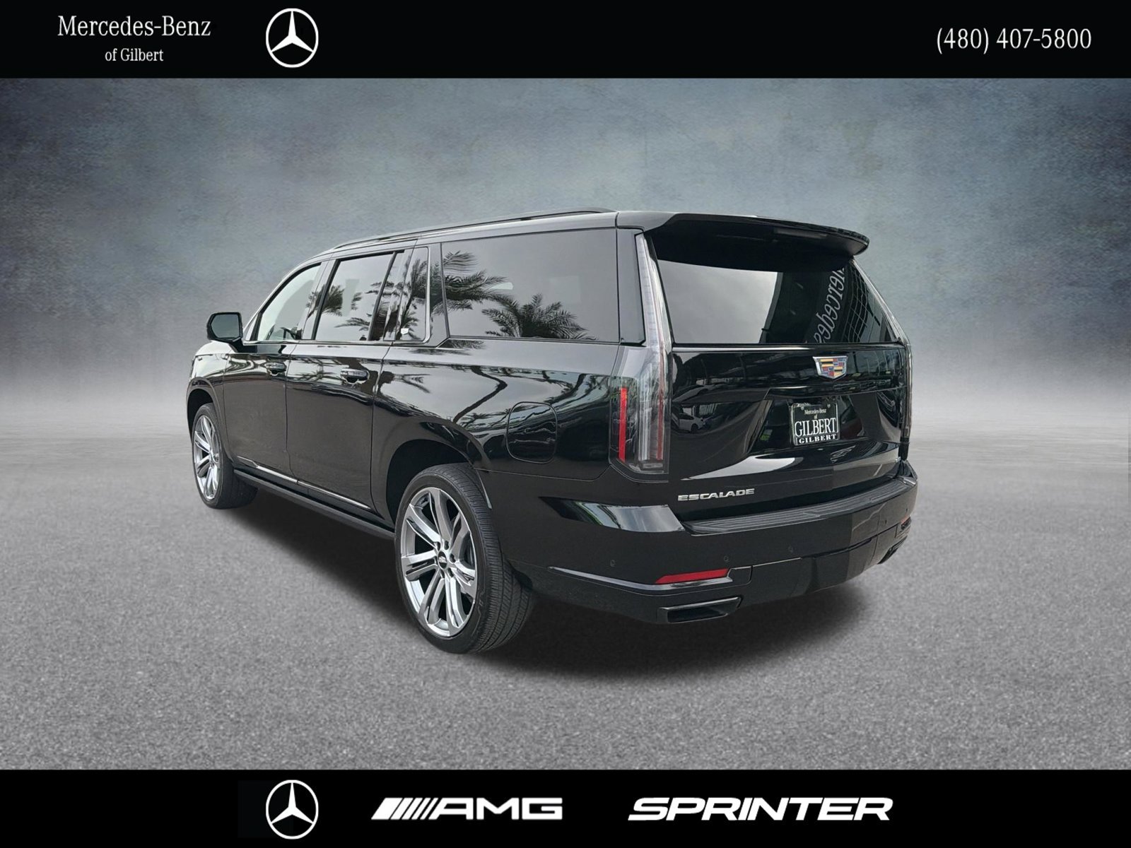 Used 2025 Cadillac Escalade ESV Sport Platinum AWD/4WD image 3
