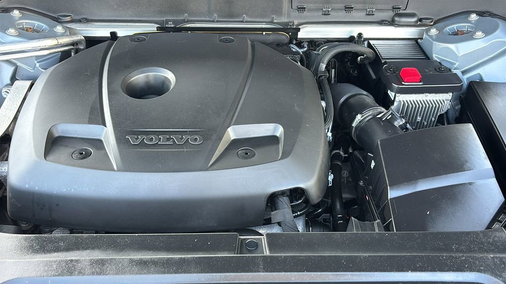 Used 2022 Volvo XC90 T5 Momentum w/ Climate Package image 34