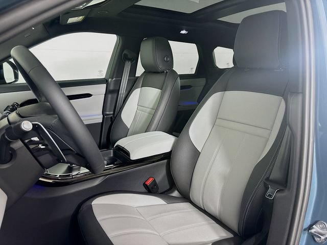 New 2026 Land Rover Range Rover Evoque Hoxton AWD/4WD image 21