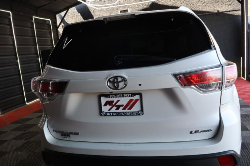 Used 2016 Toyota Highlander Plus AWD/4WD image 6