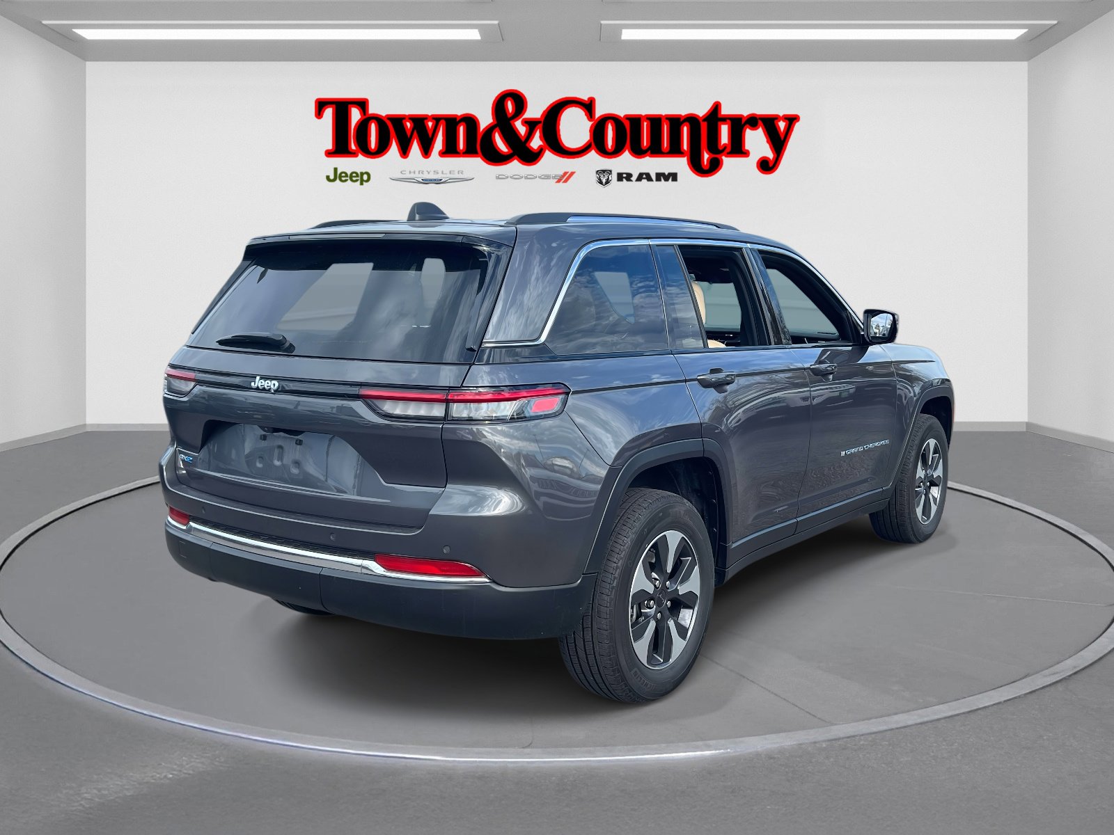 Certified 2022 Jeep Grand Cherokee Limited 4xe image 5