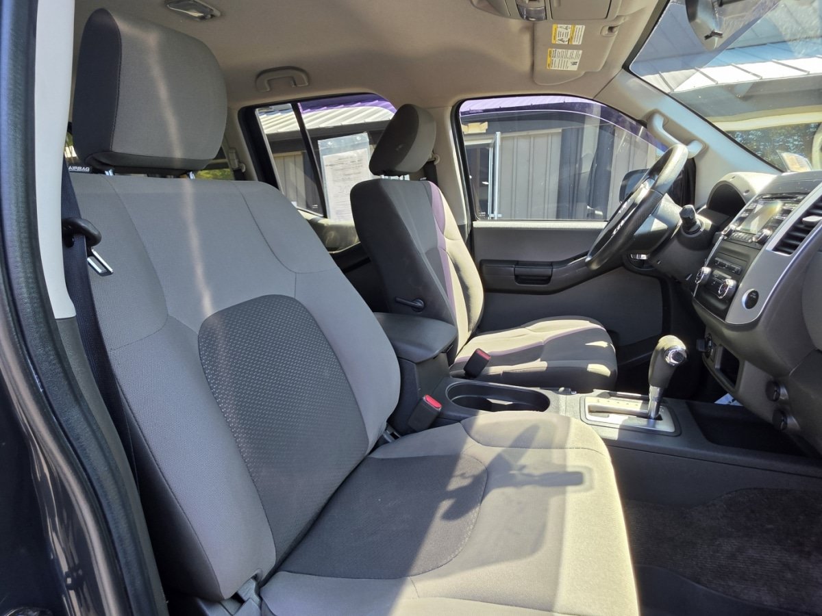 Used 2014 Nissan Xterra S AWD/4WD image 10
