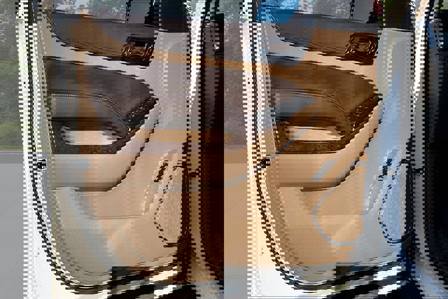 Used 2018 Chevrolet Tahoe LT image 21