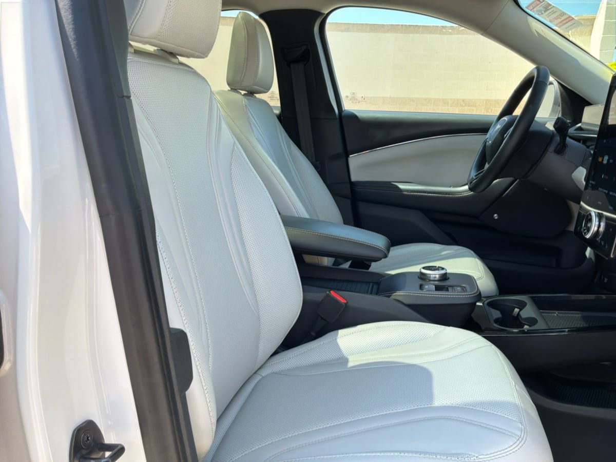 Used 2021 Ford Mustang Mach-E Premium RWD image 22