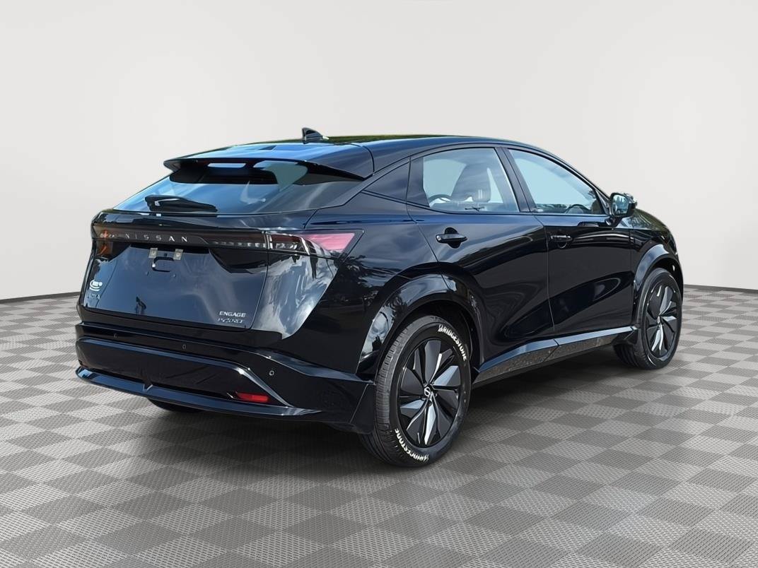 Used 2024 Nissan Ariya AWD image 5