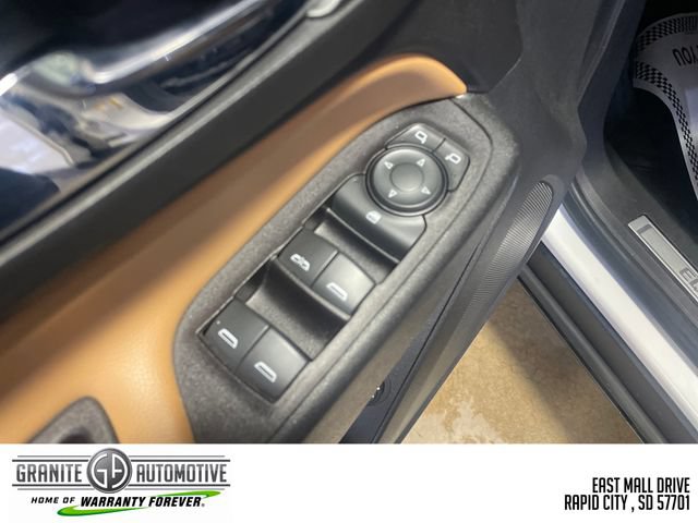 Used 2019 Chevrolet Equinox Premier w/ LPO, Cargo Package FWD image 12