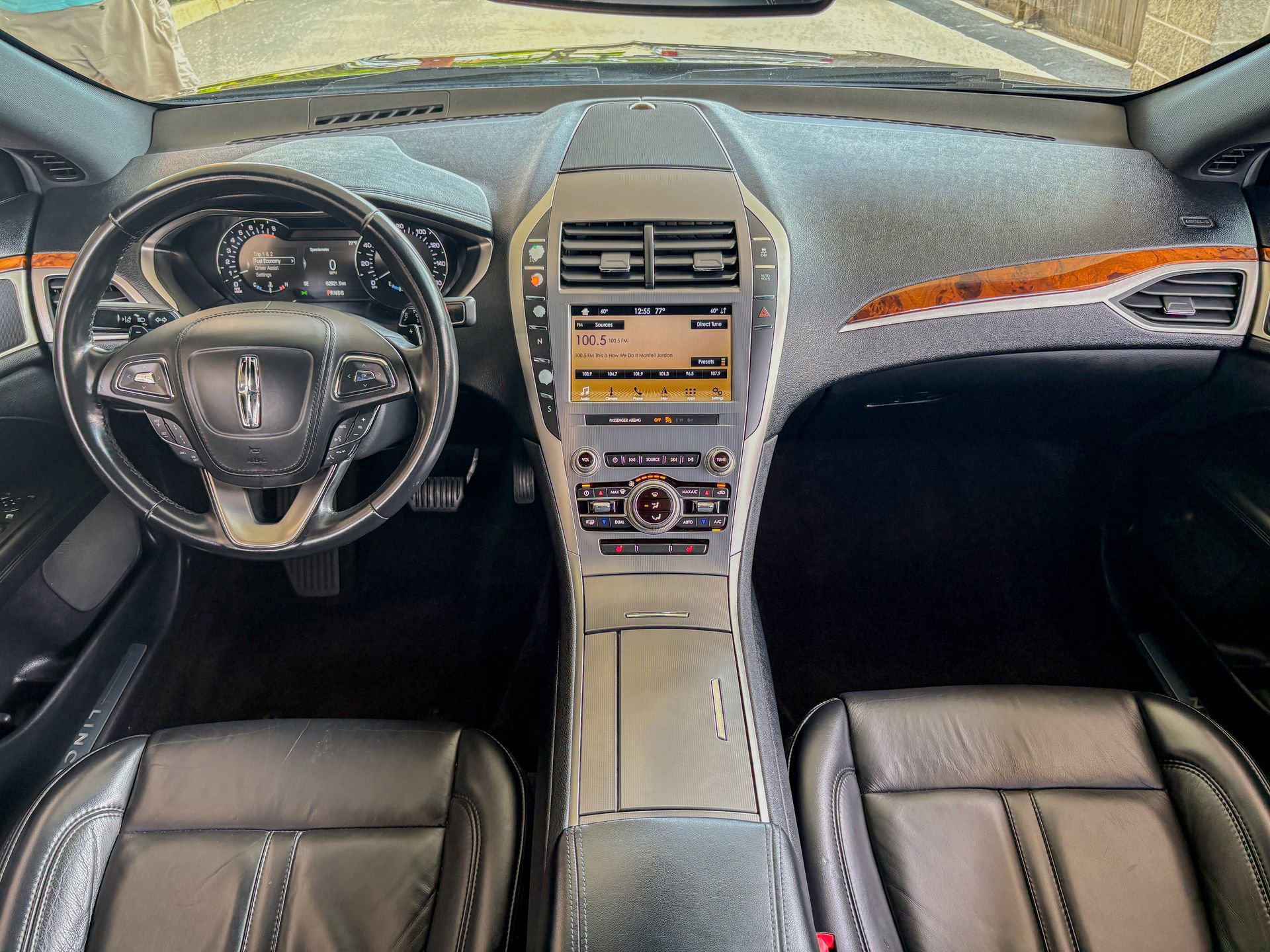 Used 2019 Lincoln MKZ Reserve FWD image 24