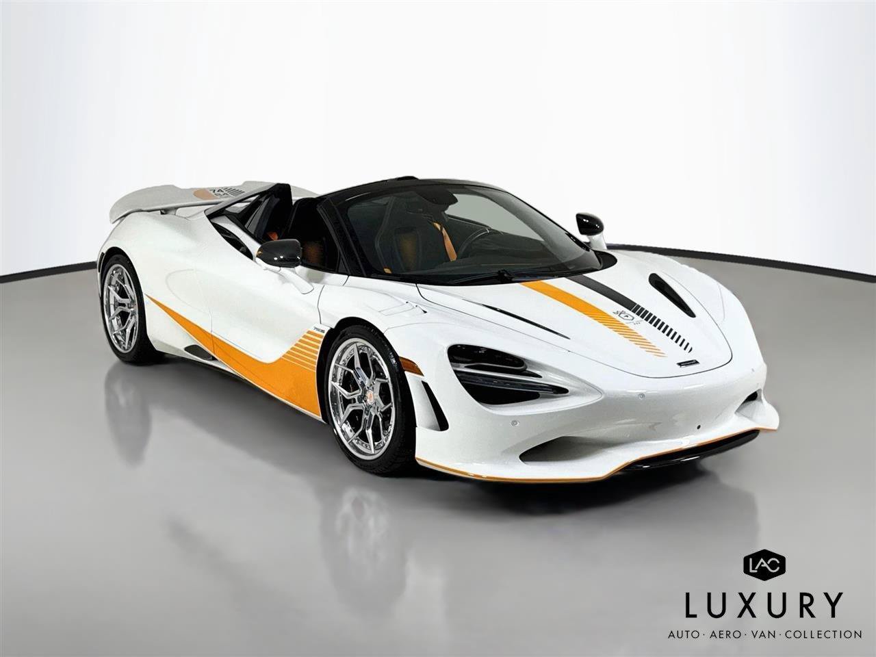 Used 2024 McLaren 750S Spider RWD image 3