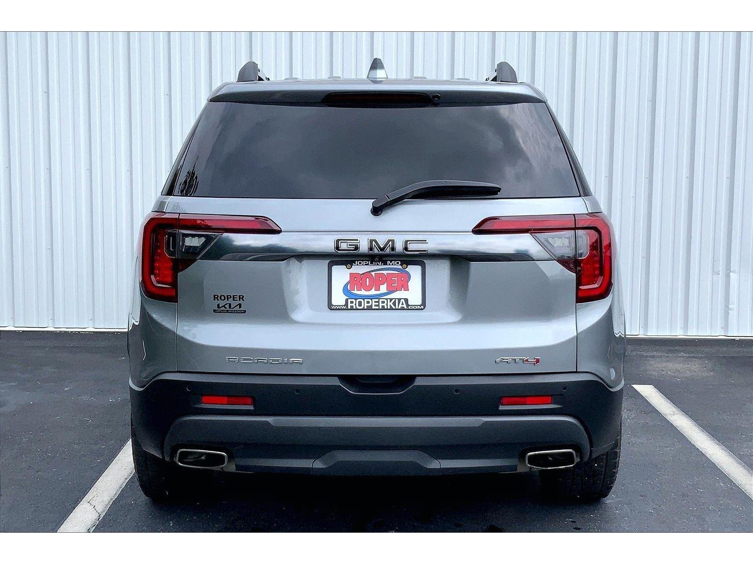 Used 2023 GMC Acadia AT4 w/ Preferred Package AWD/4WD image 4