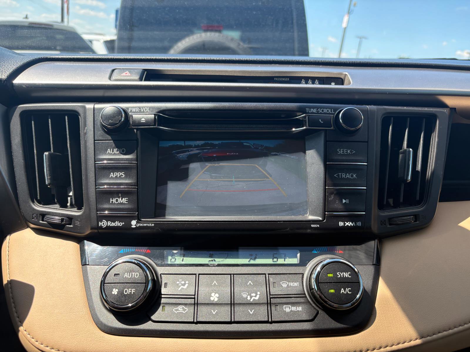 Used 2017 Toyota RAV4 XLE FWD image 30