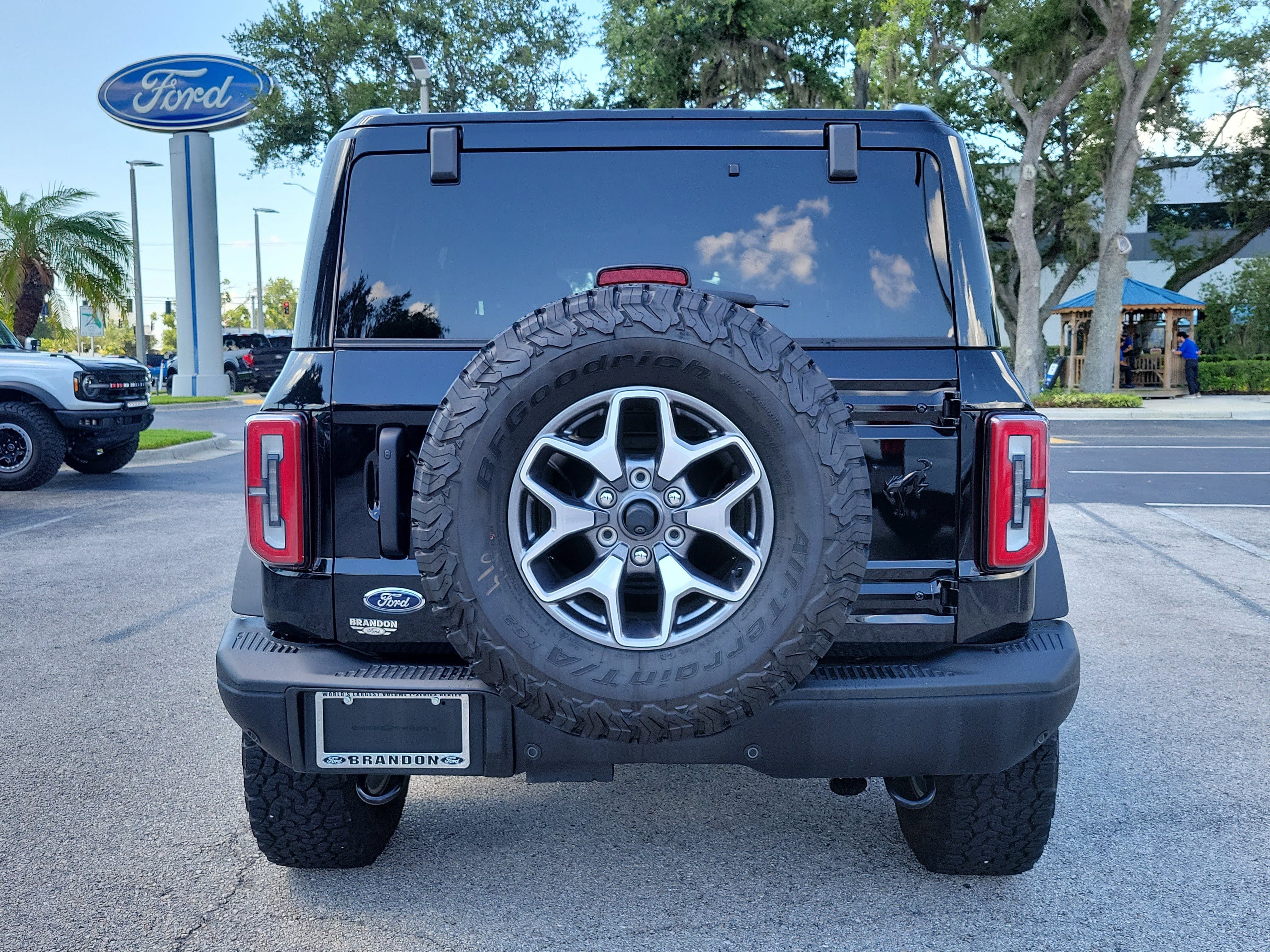 Certified 2025 Ford Bronco Badlands AWD/4WD image 8