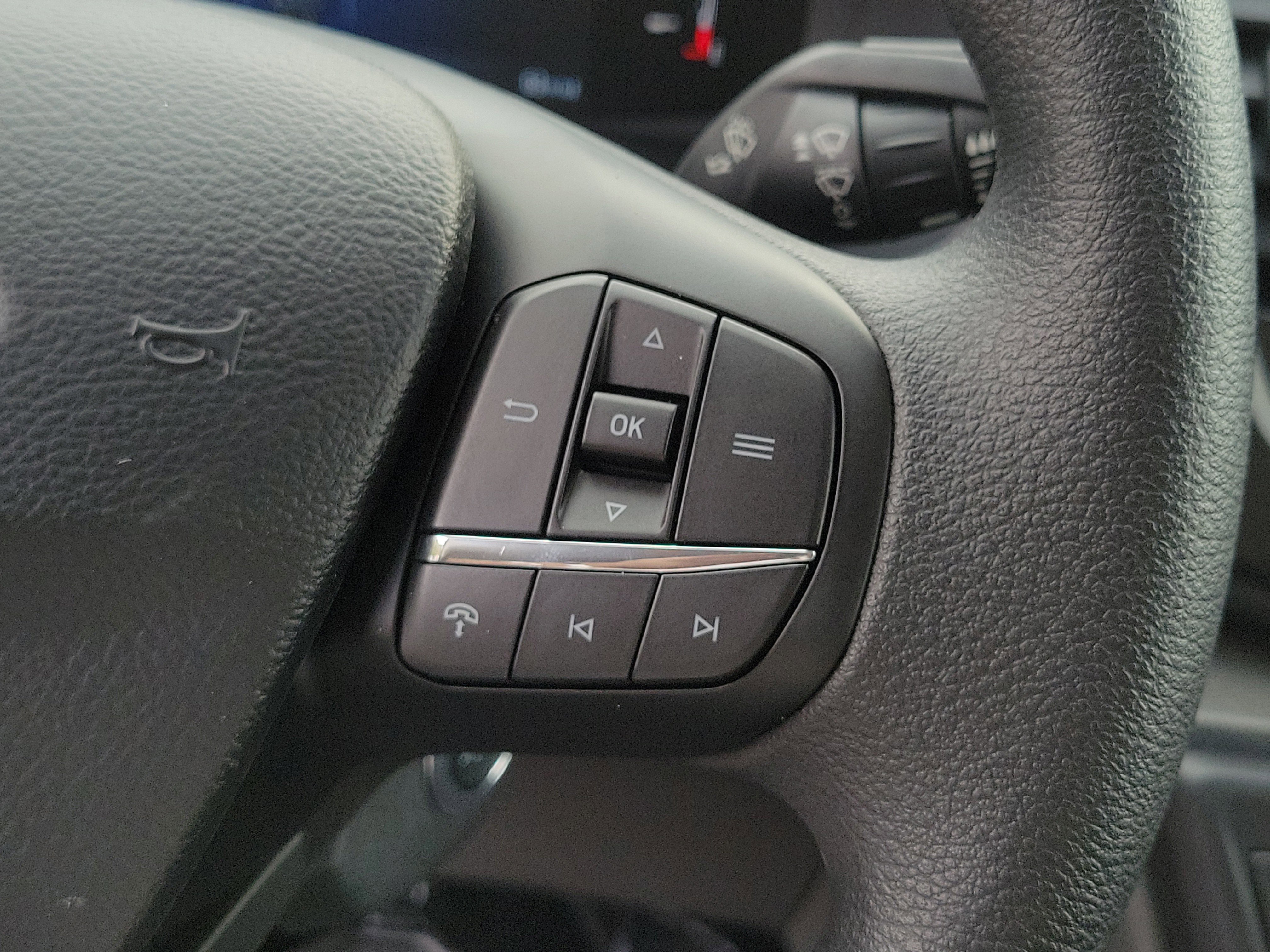 New 2026 Ford Transit 150 Low Roof RWD image 30