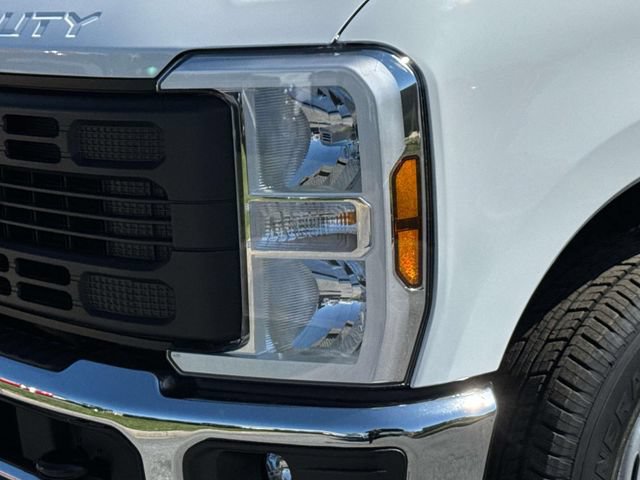 New 2026 Ford F350 XL w/ XL Chrome Package RWD image 7
