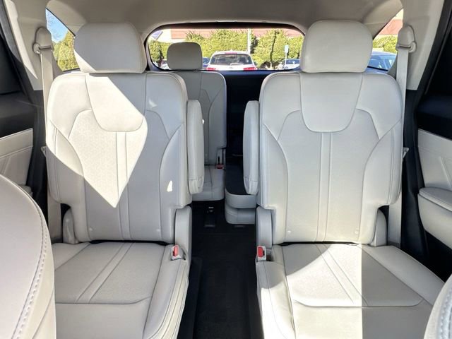 Certified 2023 Kia Sorento SX image 27