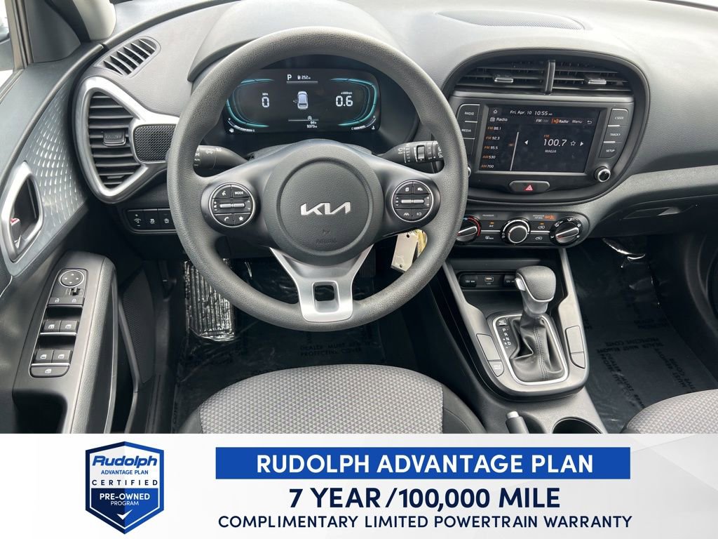 Used 2025 Kia Soul LX w/ LX Technology Package image 14