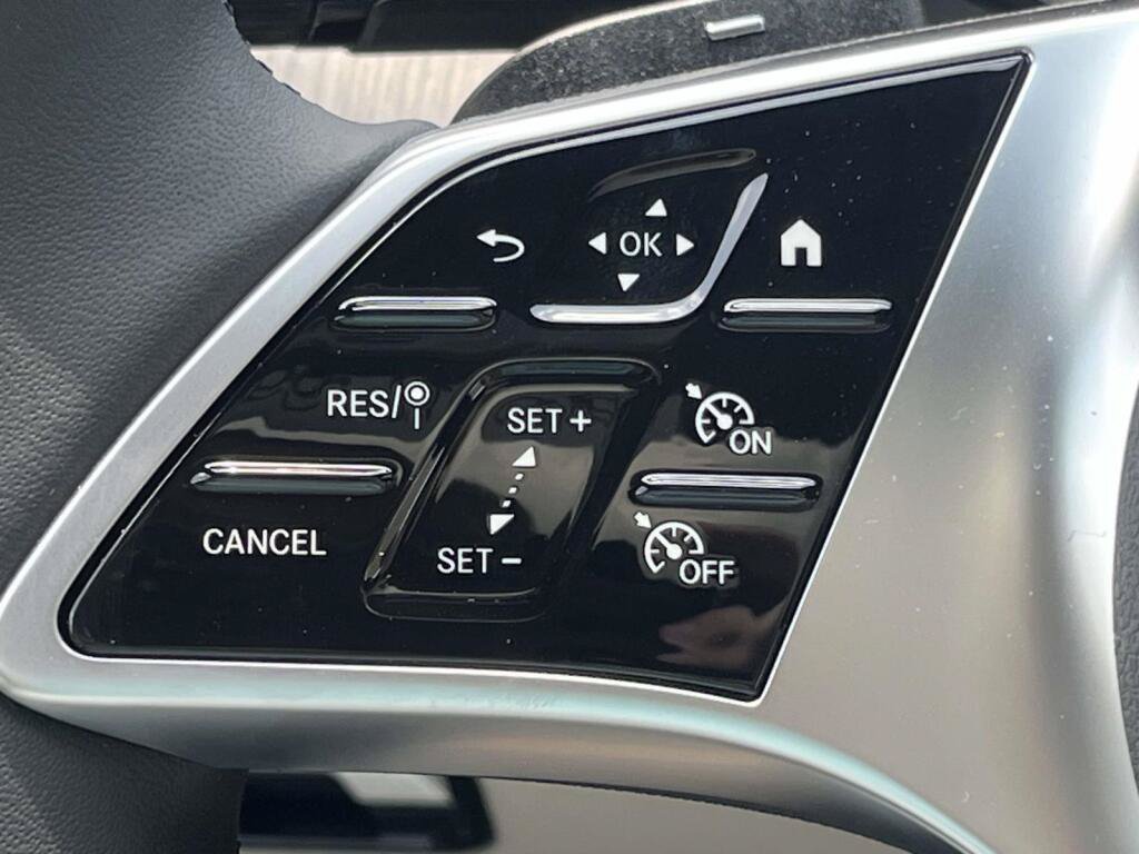 New 2026 Mercedes-Benz C 300 4MATIC Sedan image 34