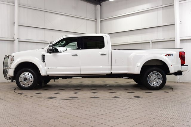 Used 2022 Ford F450 Platinum w/ FX4 Off-Road Package image 4