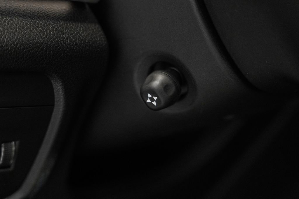 Used 2024 Jeep Grand Cherokee L Limited w/ Luxury Tech Group II image 53