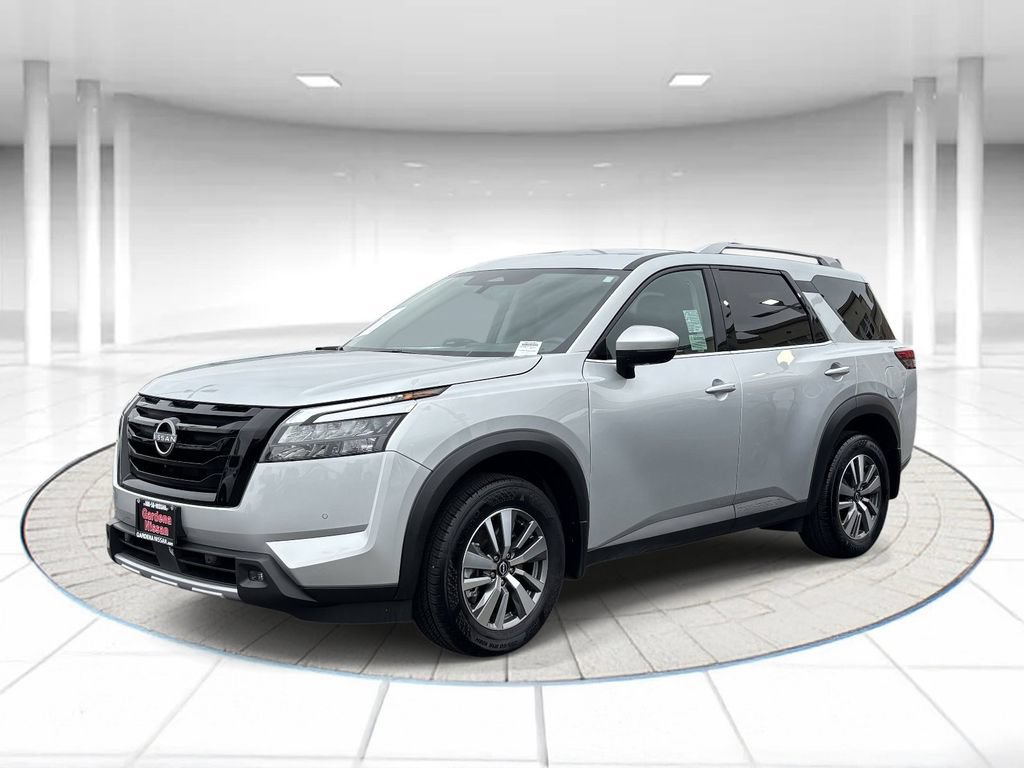 Certified 2025 Nissan Pathfinder SL w/ Black Appearance Package
