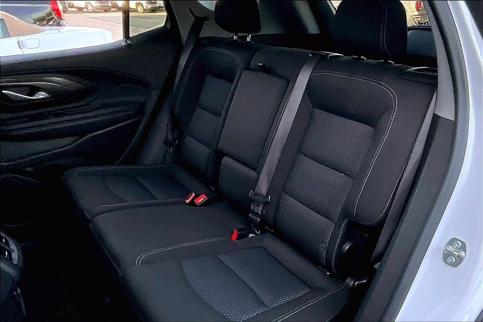 Used 2024 GMC Terrain SLE w/ Elevation Edition FWD image 27