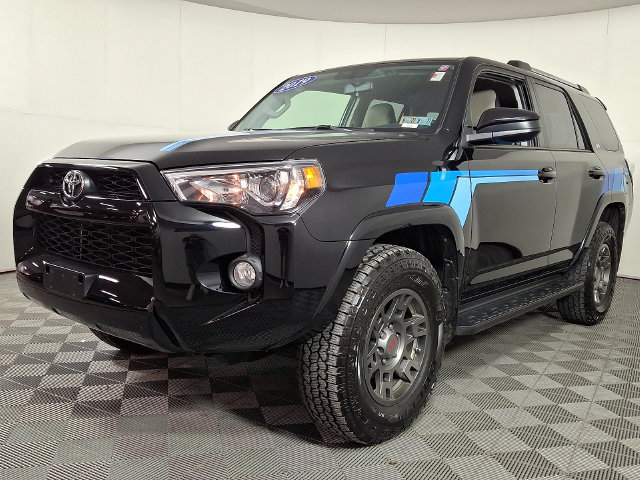 Used 2019 Toyota 4Runner SR5 AWD/4WD image 6